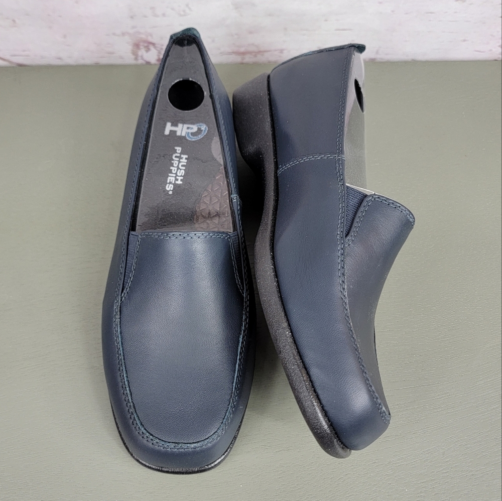 NWB Hush Puppies Heaven Navy leather loafers